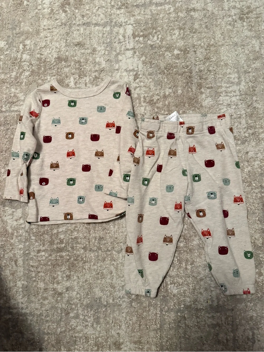 Garanimals Kids Beige Animal Print  Set - Cozy Long Sleeve Top & Pants size 12M
